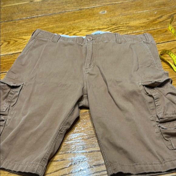 Gray Earth brown men’s cargo shorts in great condition. Size 50 waist. MSRP$48 - Picture 1 of 7